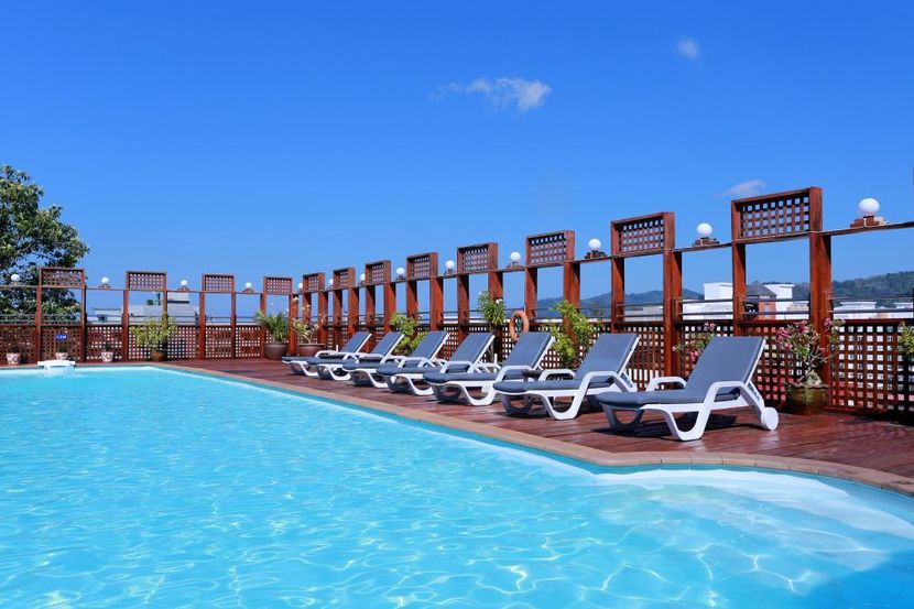 DAYS INN BY WYNDHAM PATONG BEACH Phuket - 2