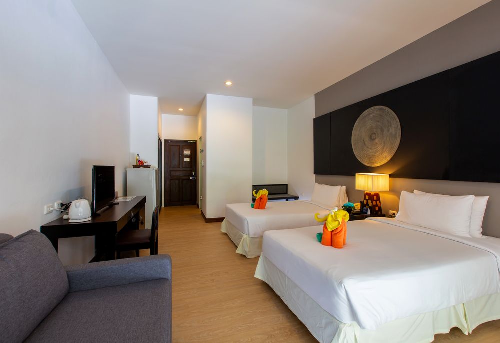 NAIYANG BEACH RESORT AND SPA - 30