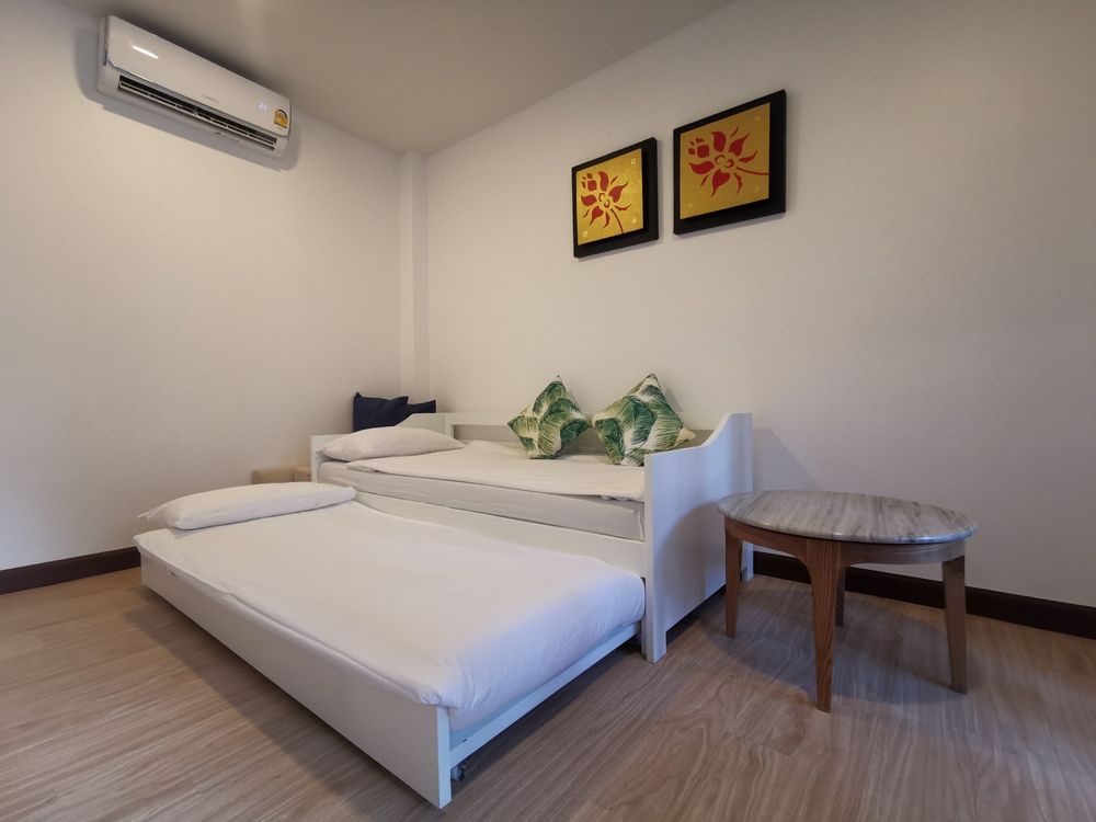 NAIYANG BEACH RESORT AND SPA - 26