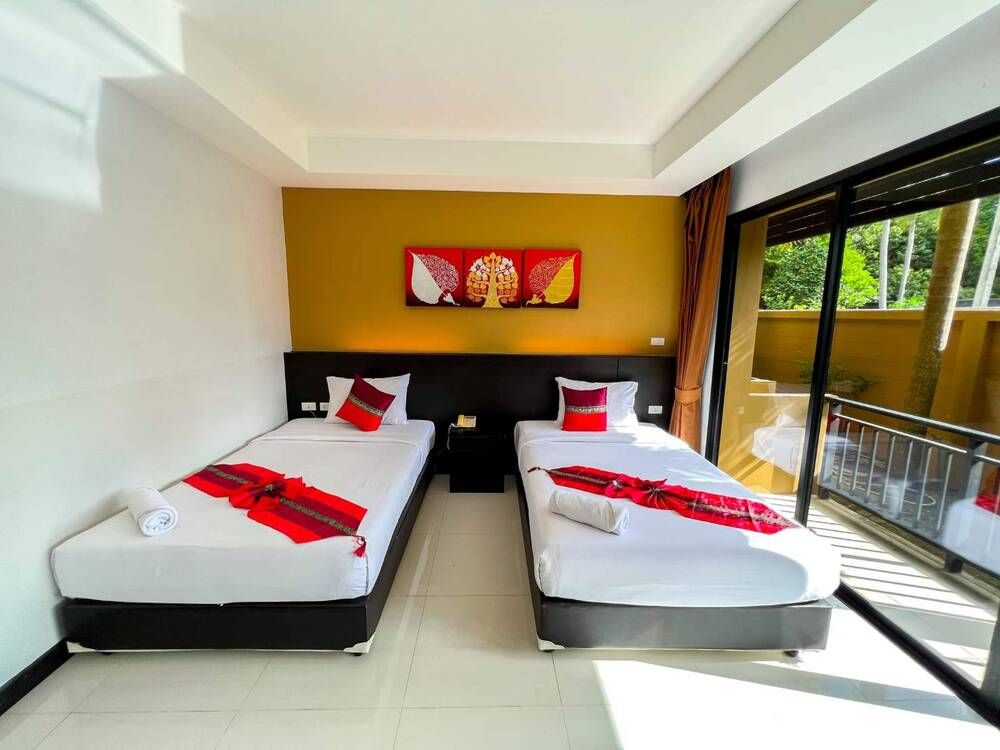 NAIYANG BEACH HOTEL - 14