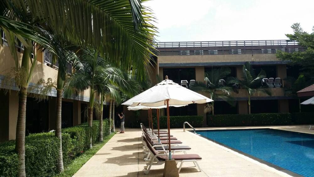 NAIYANG BEACH HOTEL - 2
