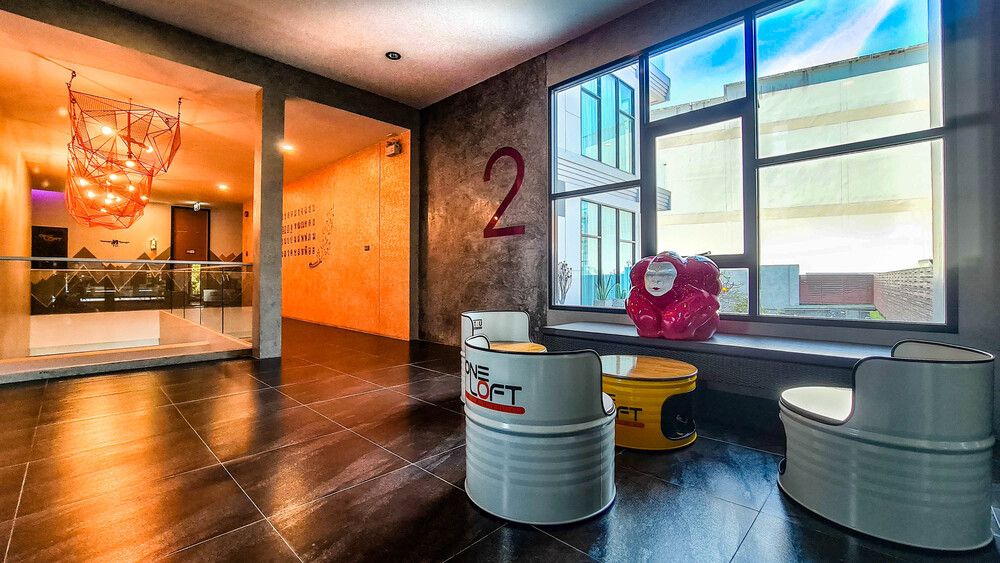 ONELOFT HOTEL - 4