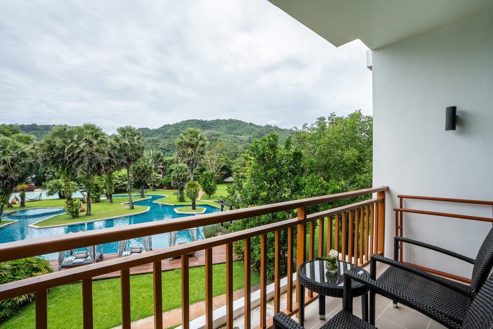 NAITHONBURI BEACH RESORT - 32