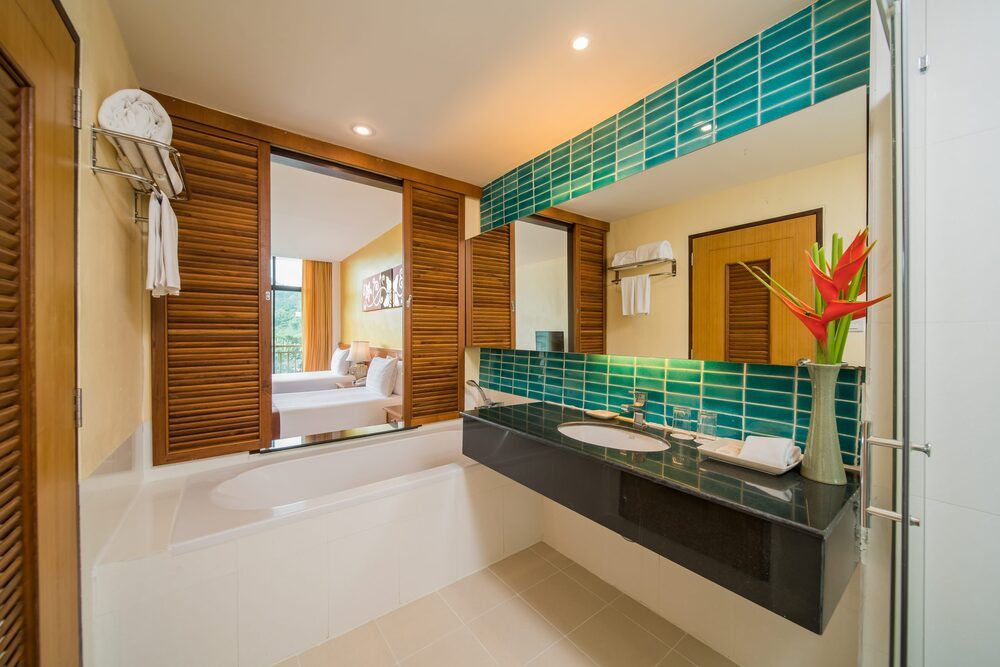 NAITHONBURI BEACH RESORT - 31