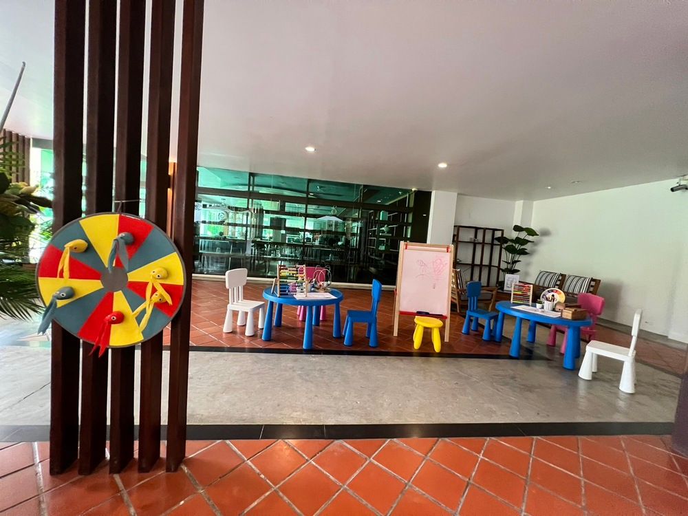 NAITHONBURI BEACH RESORT - 18