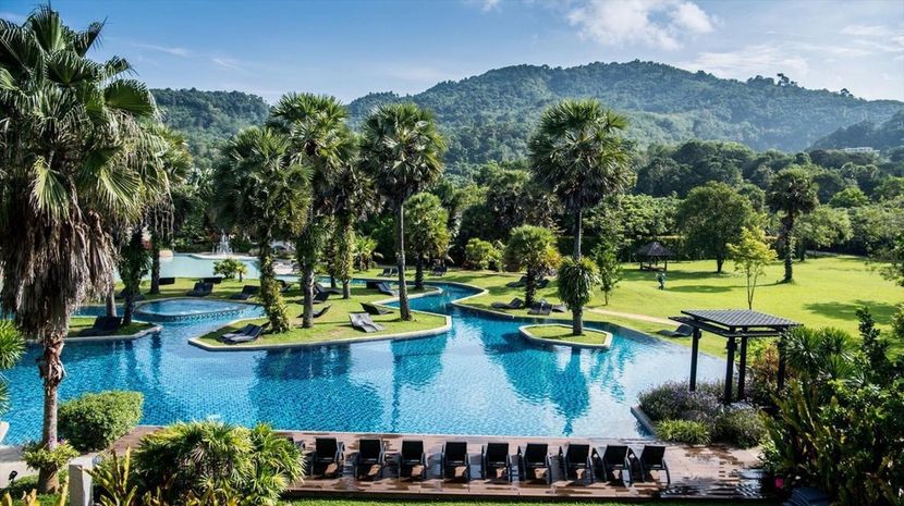 NAITHONBURI BEACH RESORT - 1