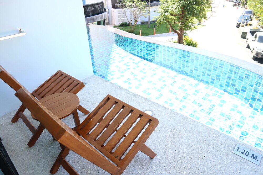 THE LUNAR PATONG - 76