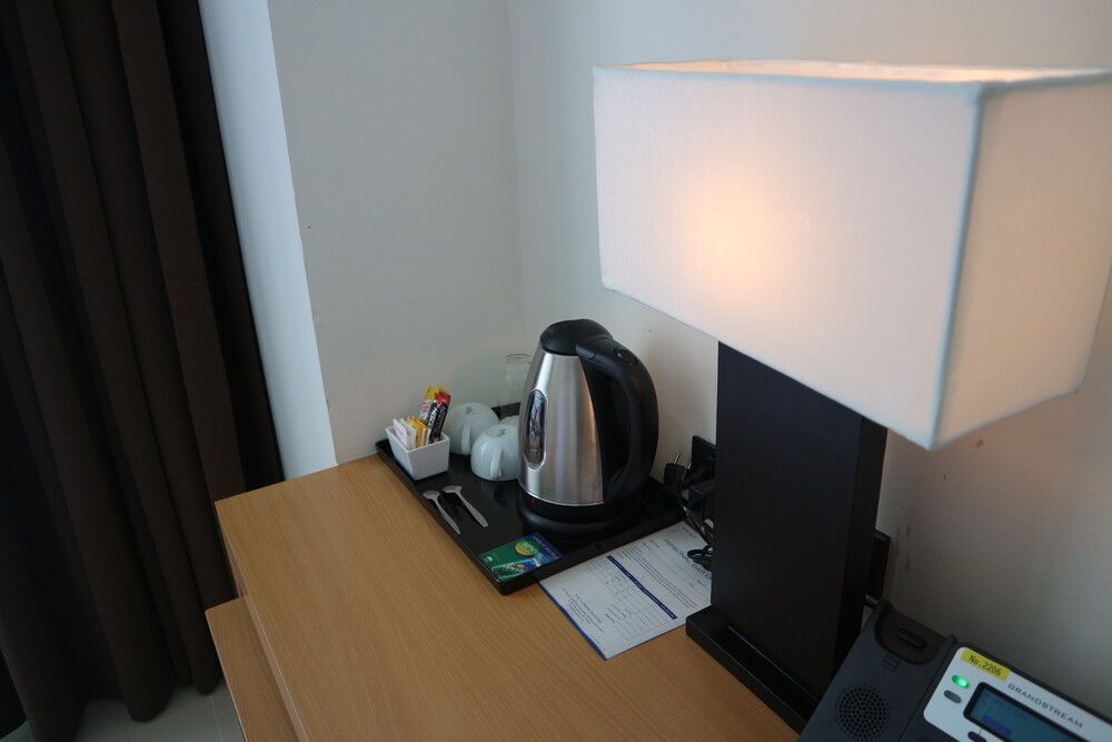 THE LUNAR PATONG - 66