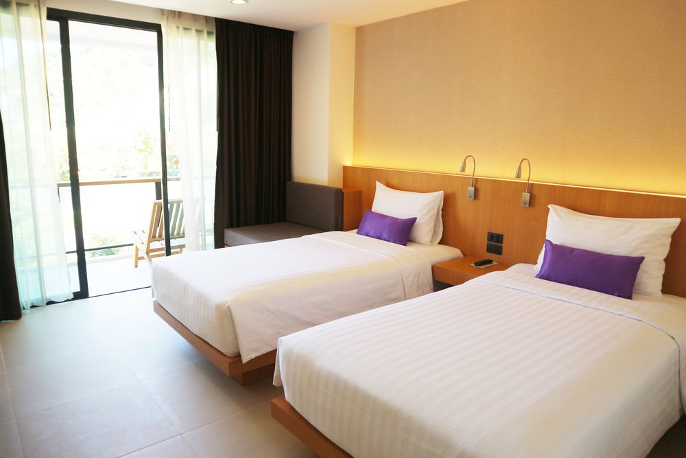 THE LUNAR PATONG - 57