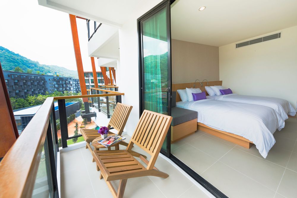 THE LUNAR PATONG - 49