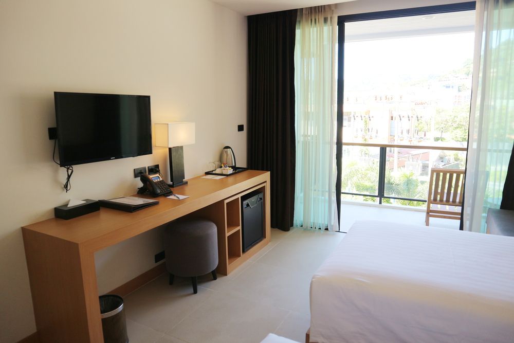 THE LUNAR PATONG - 41