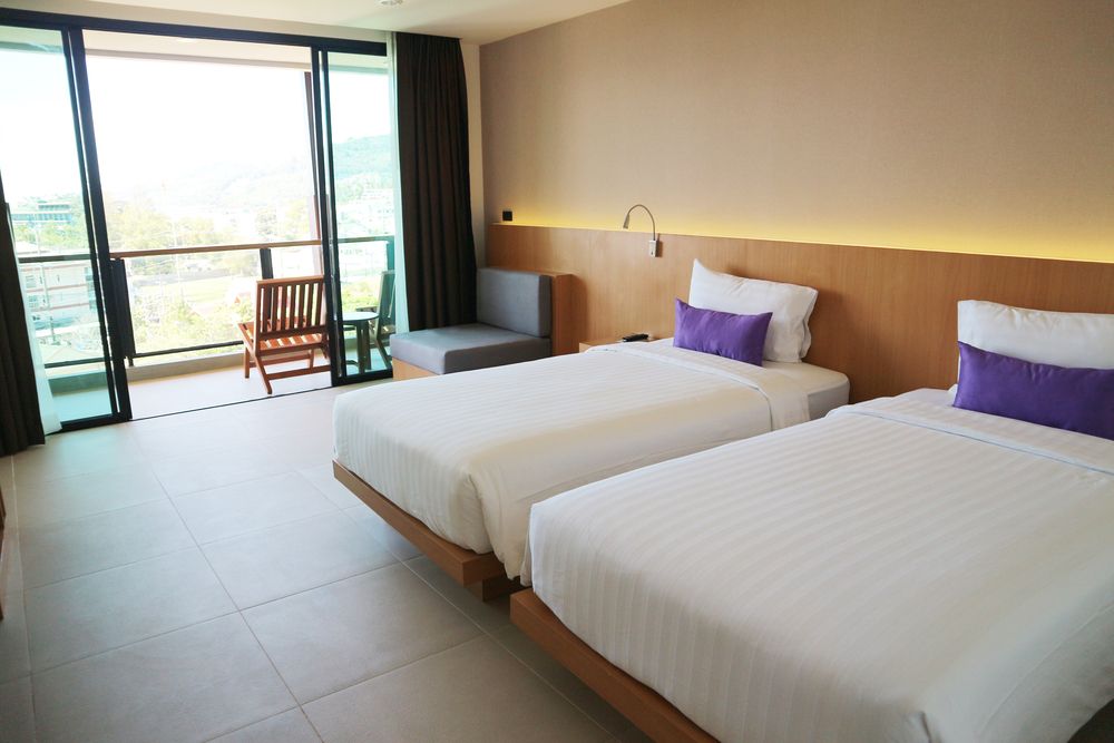 THE LUNAR PATONG - 38