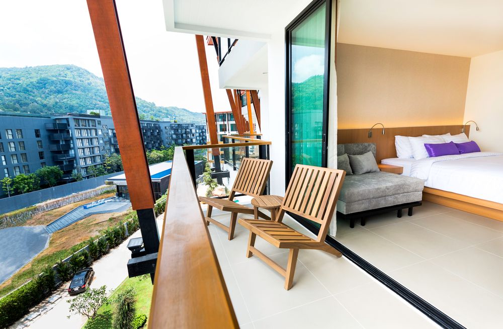 THE LUNAR PATONG - 36