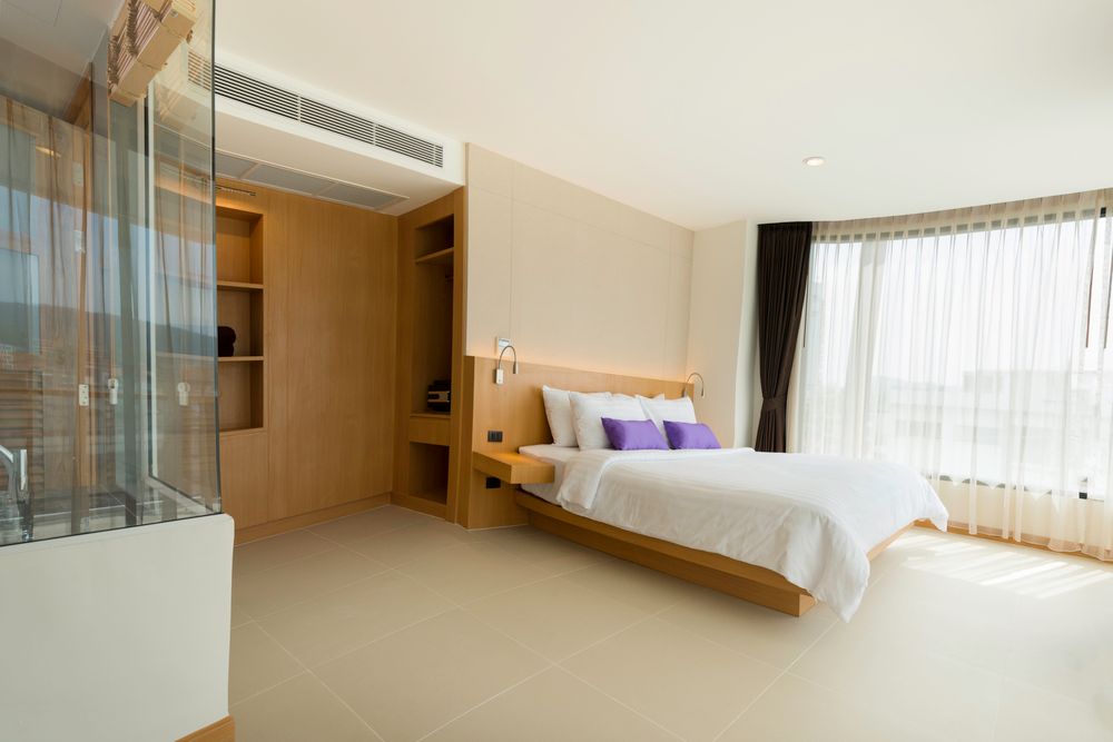 THE LUNAR PATONG - 28