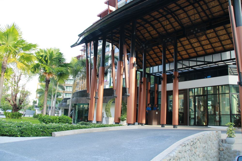 THE LUNAR PATONG - 7