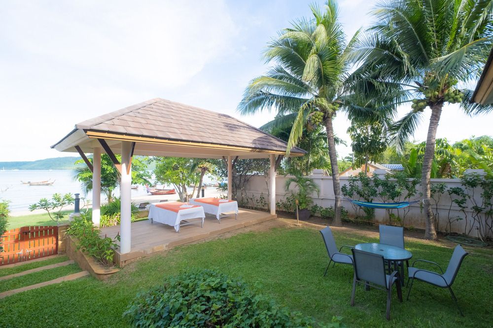 BLUE BEACH GRAND RESORT AND SPA - 37