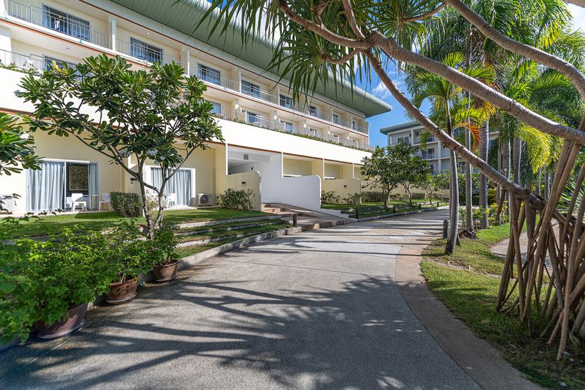 BLUE BEACH GRAND RESORT AND SPA - 6