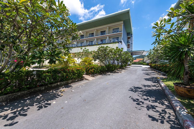 BLUE BEACH GRAND RESORT AND SPA - 4