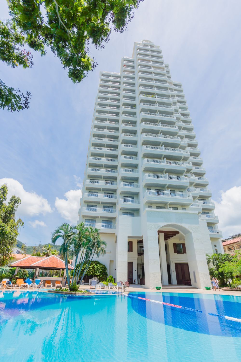 WATERFRONT SUITES PHUKET BY CENTARA - 12