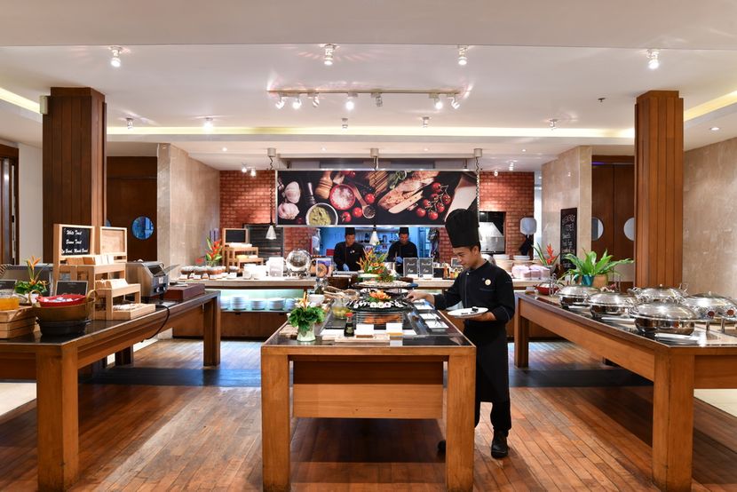 HOLIDAY INN RESORT PHUKET SURIN BEACH - 5