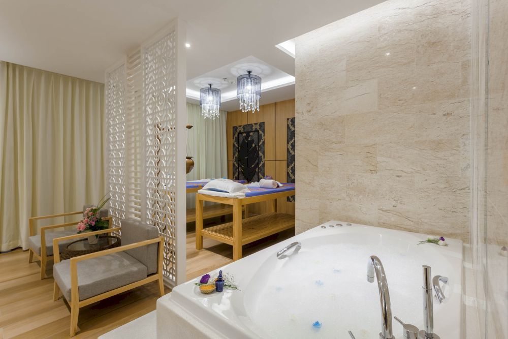 THE MARINA PHUKET PATONG - 40