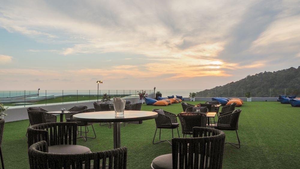 CREST RESORT & POOL VILLAS PHUKET - 19