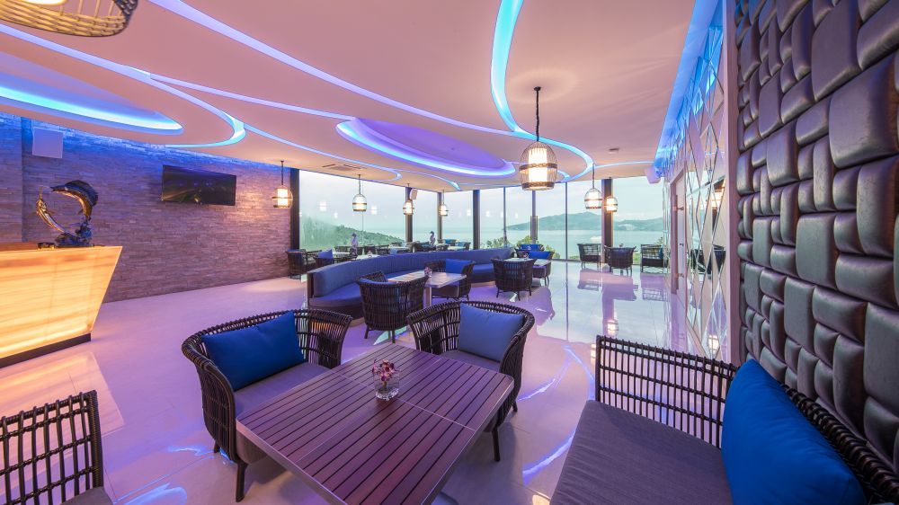 CREST RESORT & POOL VILLAS PHUKET - 10