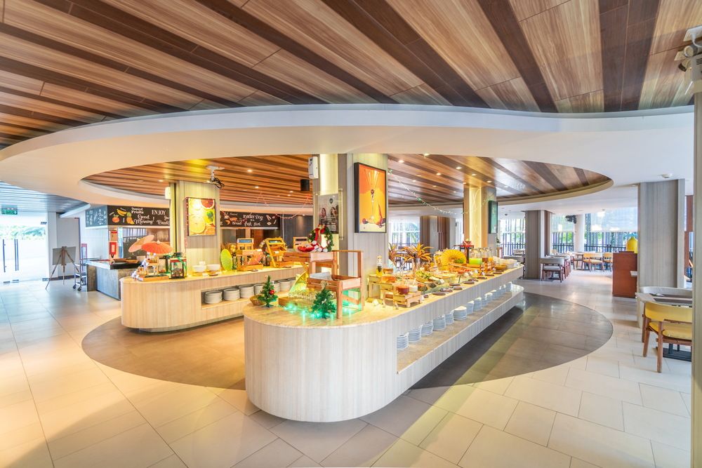 HOLIDAY INN RESORT PHUKET KARON BEACH - 8