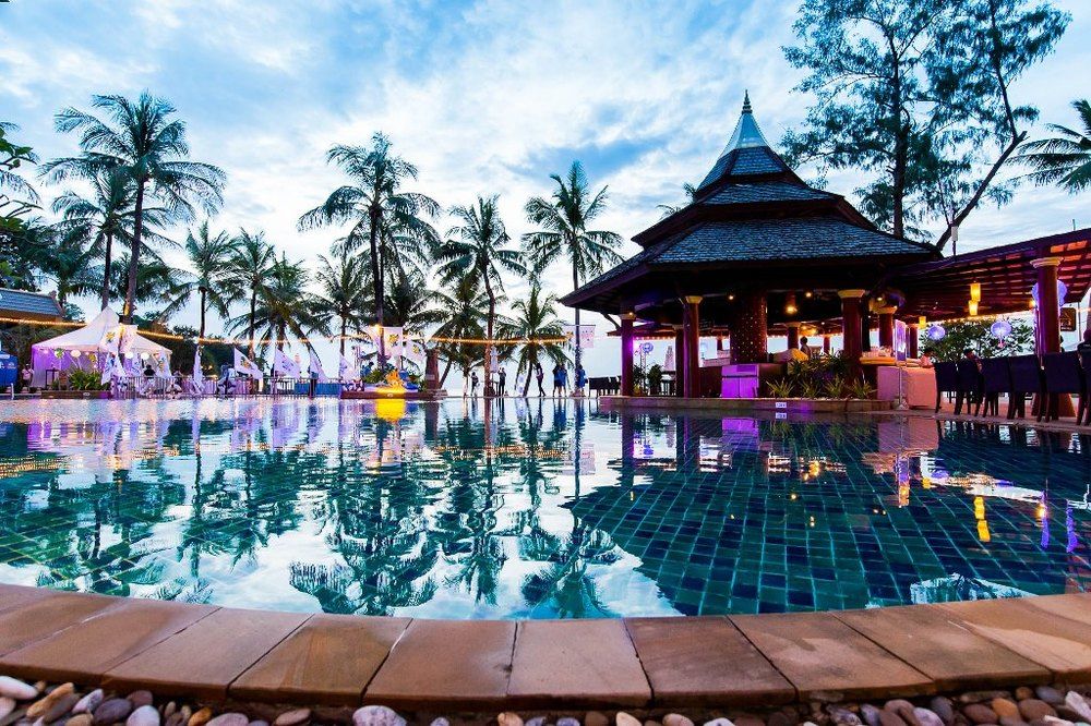 BEYOND RESORT KATA - 6