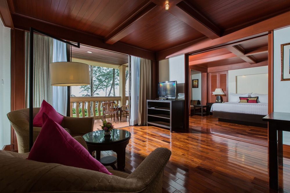 BEYOND RESORT KATA - 49