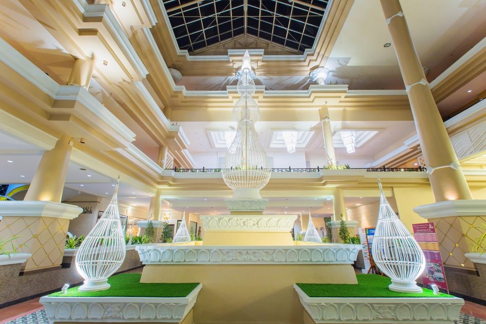 BEYOND RESORT KATA - 15