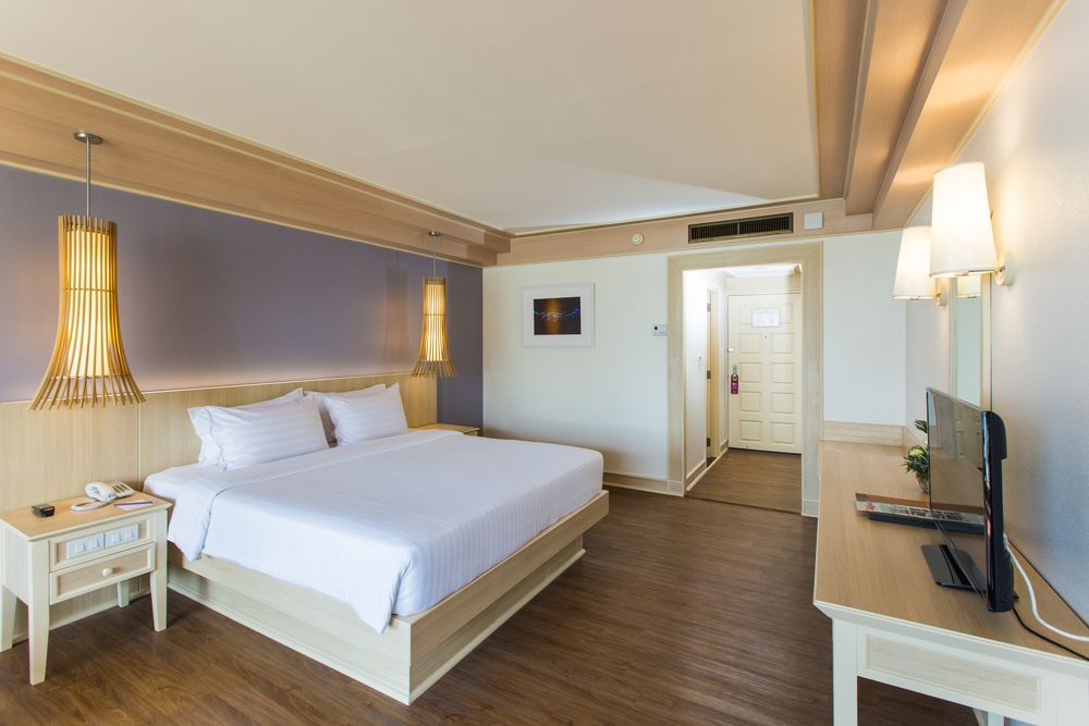 BEYOND RESORT KATA - 45