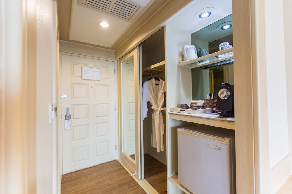 BEYOND RESORT KATA - 41