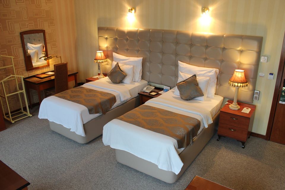 GRAND HOTEL EUROPE - 19