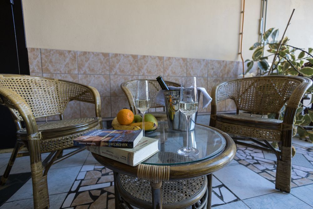 ЛЕТО (ул. Аэрофлотская, 15), гостевой дом - 10