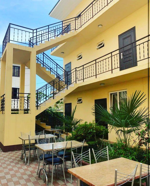 ЛЕТО (ул. Аэрофлотская, 15), гостевой дом - 2