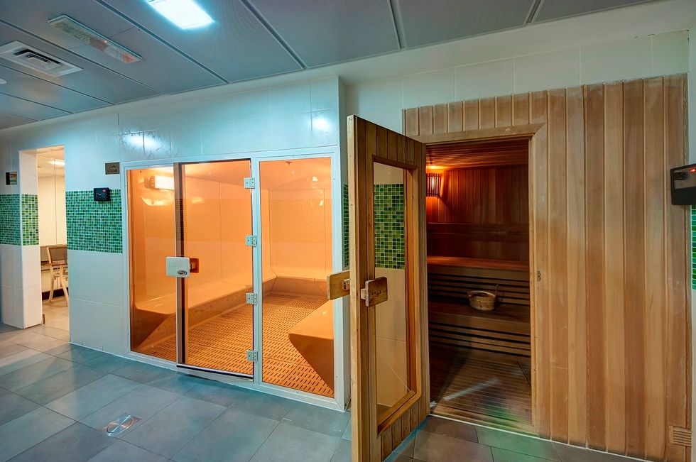 SUNDAY MARINA VIEW HOTEL - 9