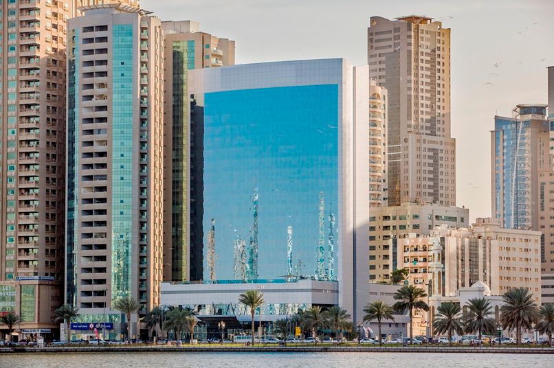 CORNICHE HOTEL SHARJAH (ex. HILTON SHARJAH) - 1