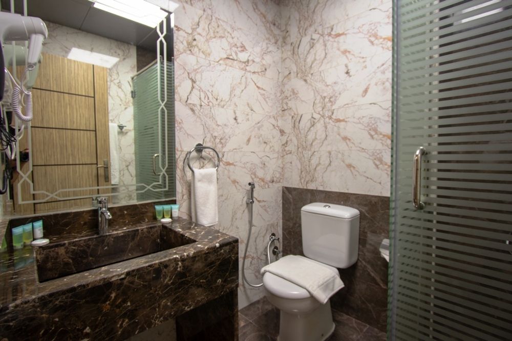 FLAMINGO BEACH RESORT - 17