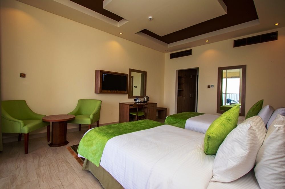 FLAMINGO BEACH RESORT - 5