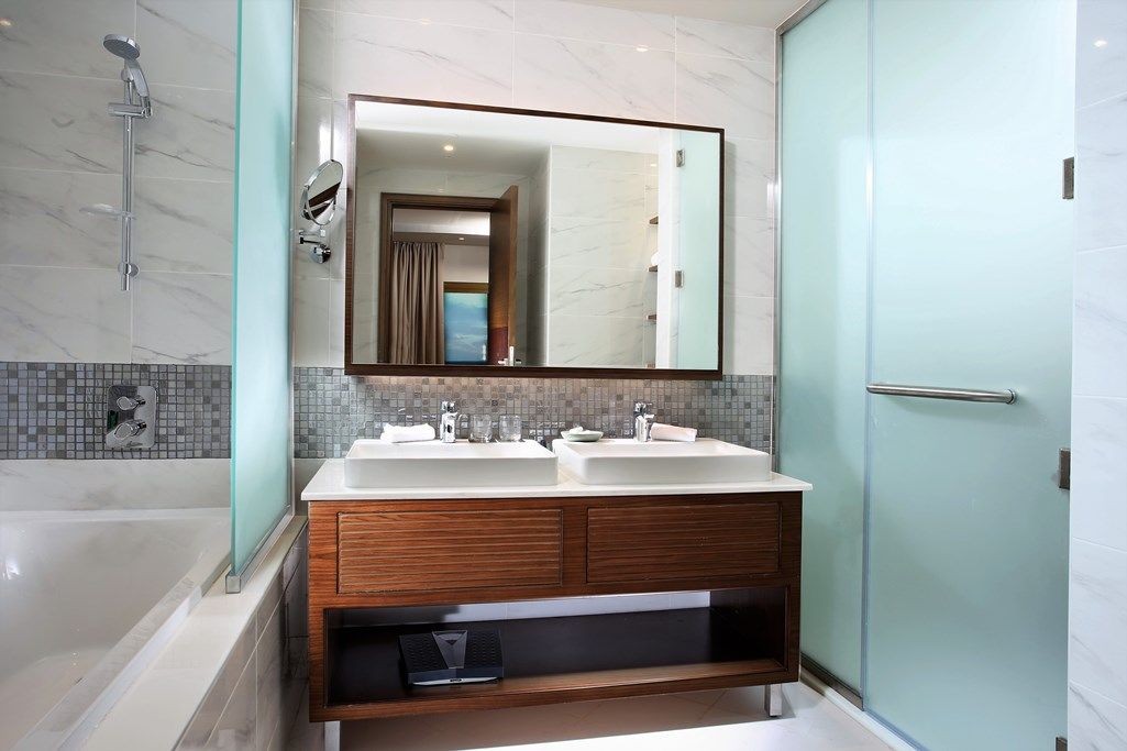 METROPOLITAN HOTEL DUBAI - 72