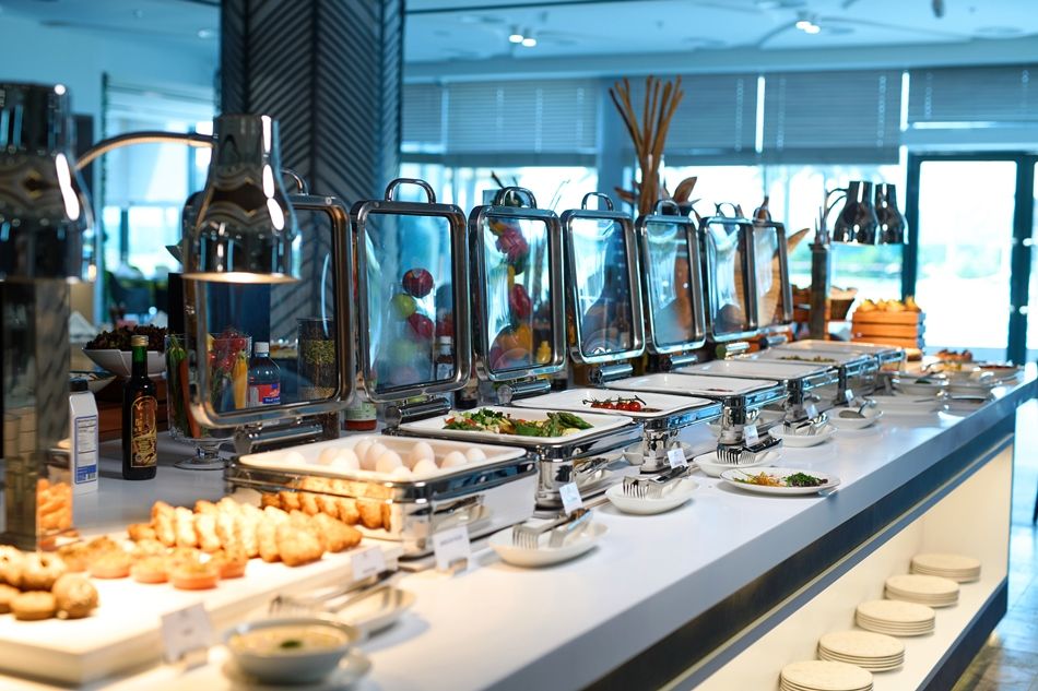 HOTEL HOLIDAY INTERNATIONAL SHARJAH - 13