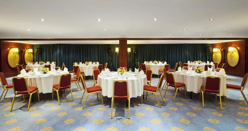 GOLDEN TULIP -SHARJAH - 6