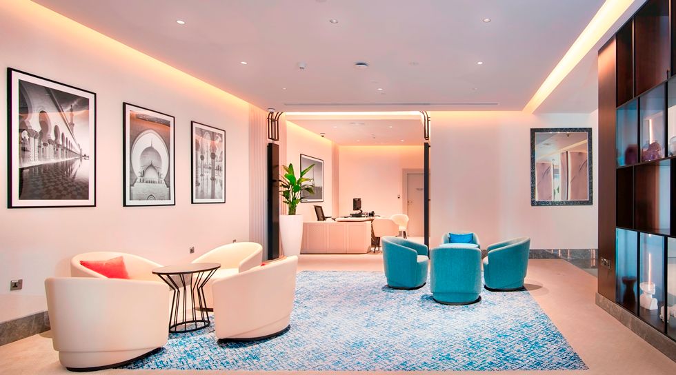 RADISSON BLU HOTEL & RESORT ABU DHABI CORNICHE - 2