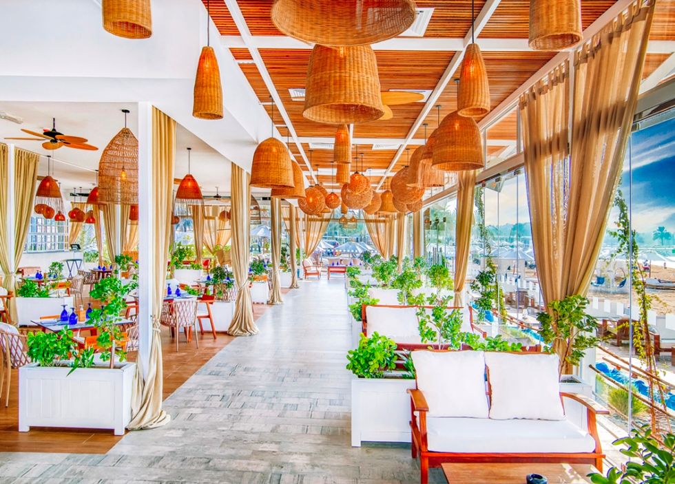 RADISSON BLU HOTEL & RESORT ABU DHABI CORNICHE - 7