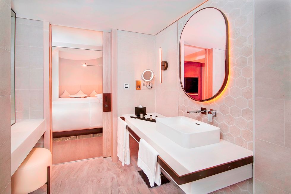 SHERATON ABU DHABI HOTEL & RESORT - 39