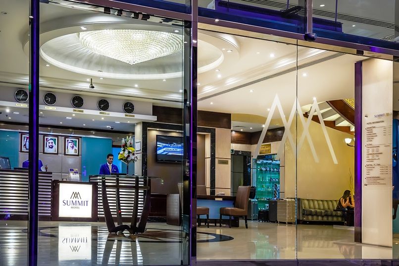 LANDMARK SUMMIT HOTEL - 6