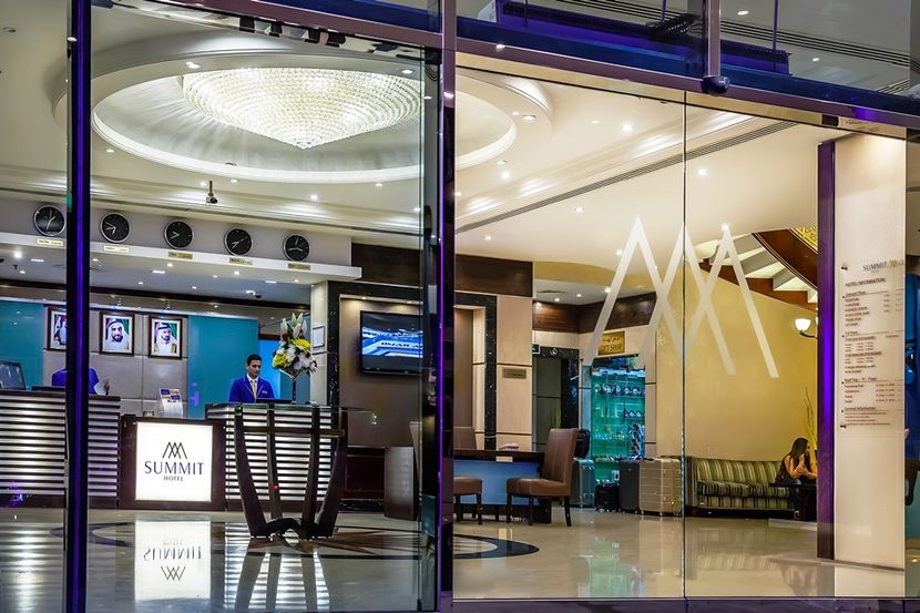 LANDMARK SUMMIT HOTEL - 6