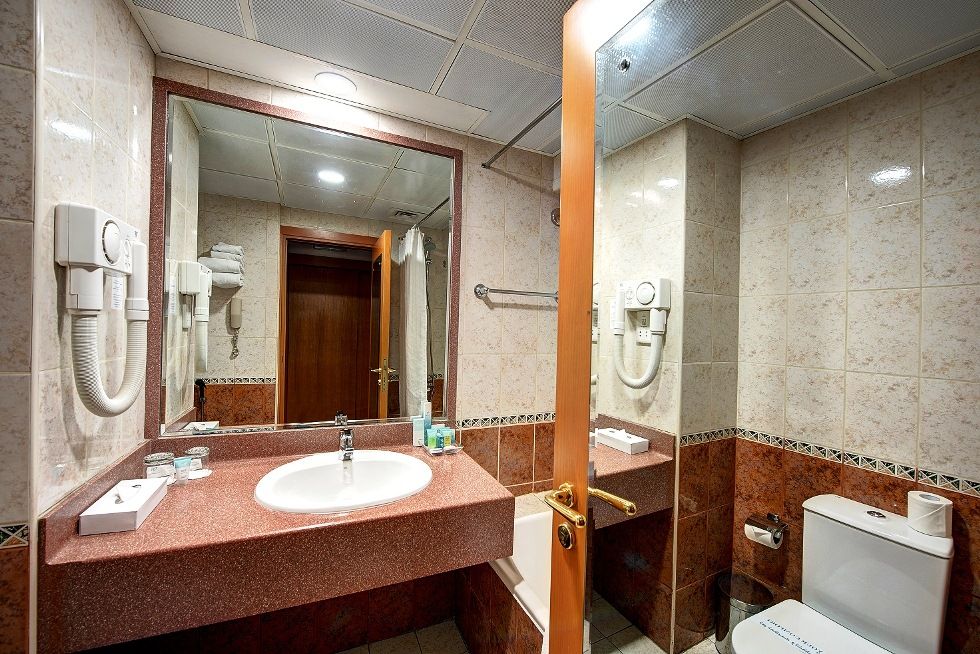 CONCORDE DEIRA HOTEL L.L.C (ex. GOLDEN TULIP DEIRA HOTEL) - 8