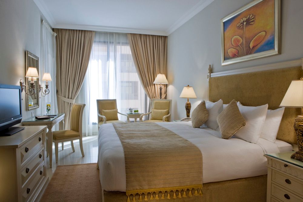 TWO SEASONS HOTEL (ex. GLORIA HOTEl & FURNISHED) - 33